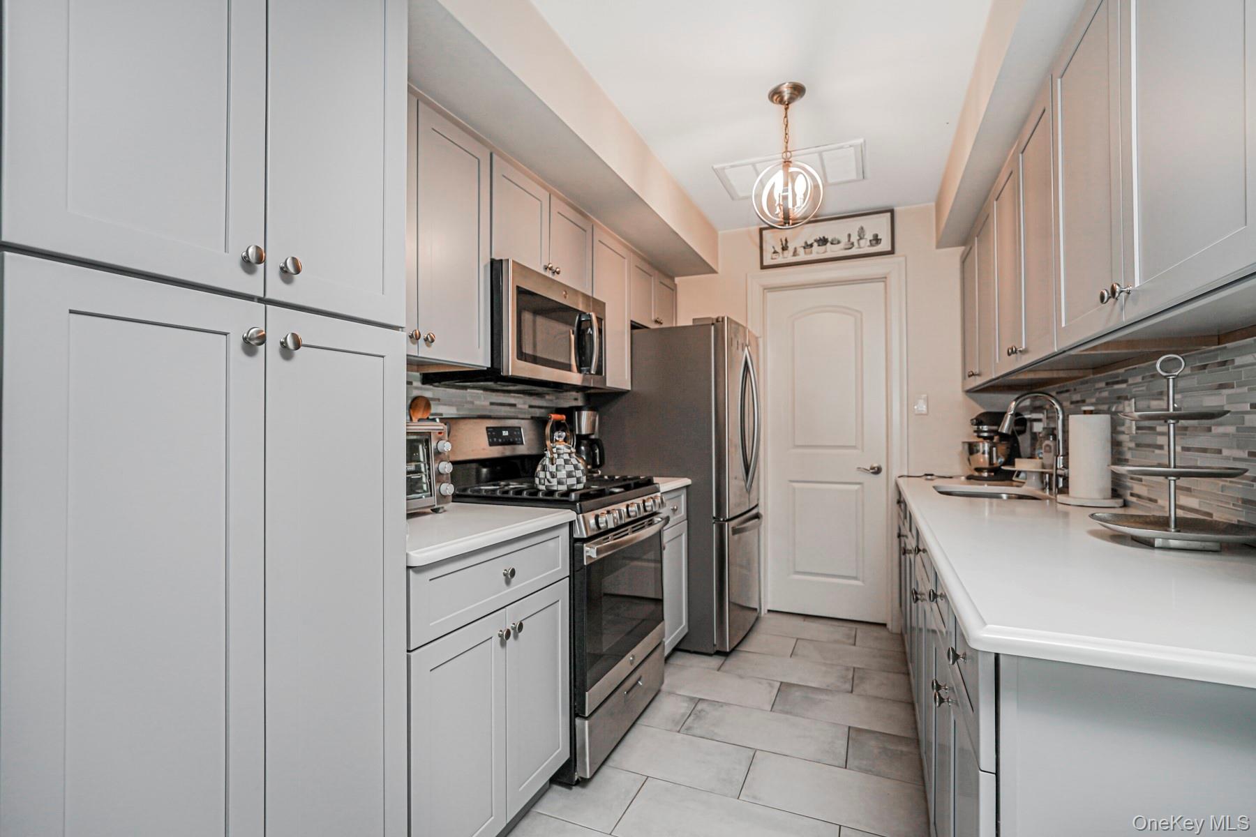 #18 photo, 35 Savona Court, スタテンアイランド Staten Island , NY 10309