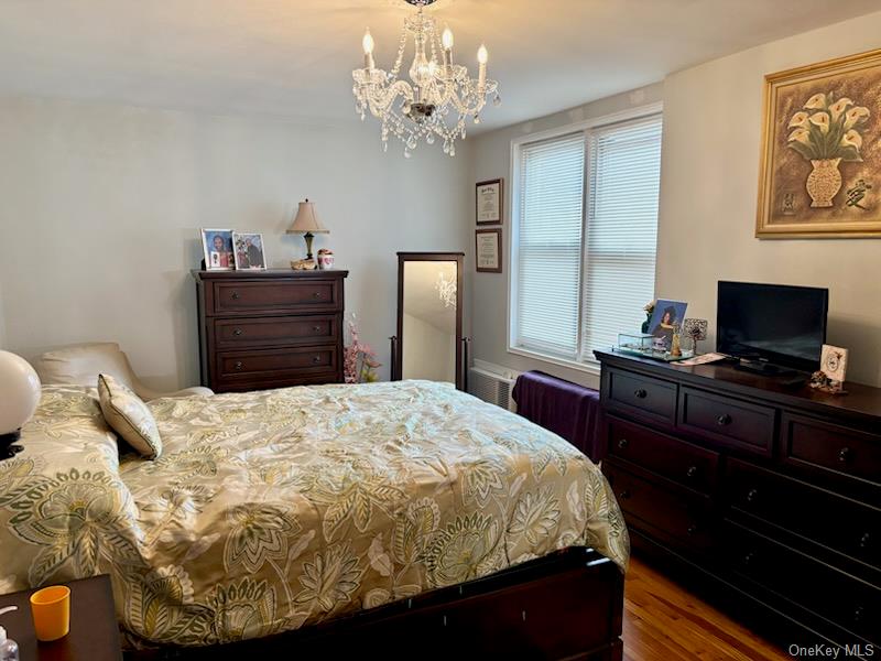 #14 photo, 530 Dubois Avenue, ナッソー郡 Valley Stream , NY 11581