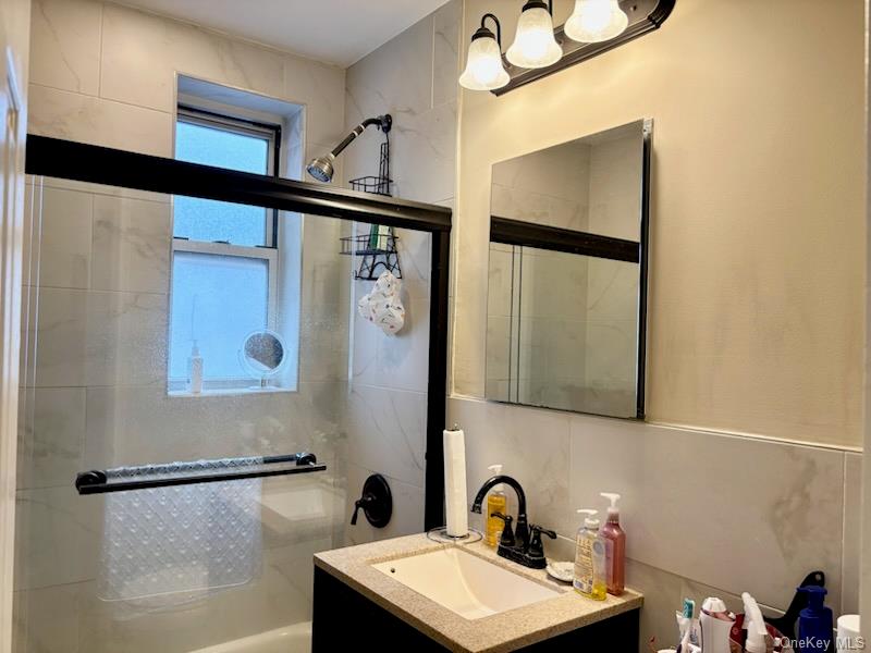 #15 photo, 530 Dubois Avenue, ナッソー郡 Valley Stream , NY 11581