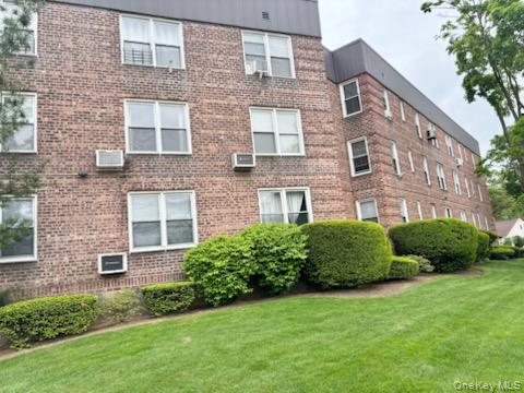 #18 photo, 530 Dubois Avenue, ナッソー郡 Valley Stream , NY 11581