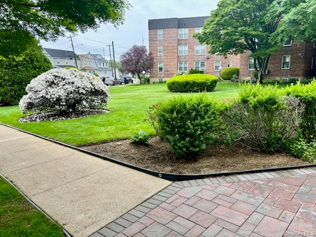 #3 photo, 530 Dubois Avenue, ナッソー郡 Valley Stream , NY 11581