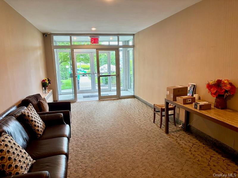 #4 photo, 530 Dubois Avenue, ナッソー郡 Valley Stream , NY 11581