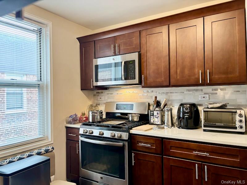 #9 photo, 530 Dubois Avenue, ナッソー郡 Valley Stream , NY 11581