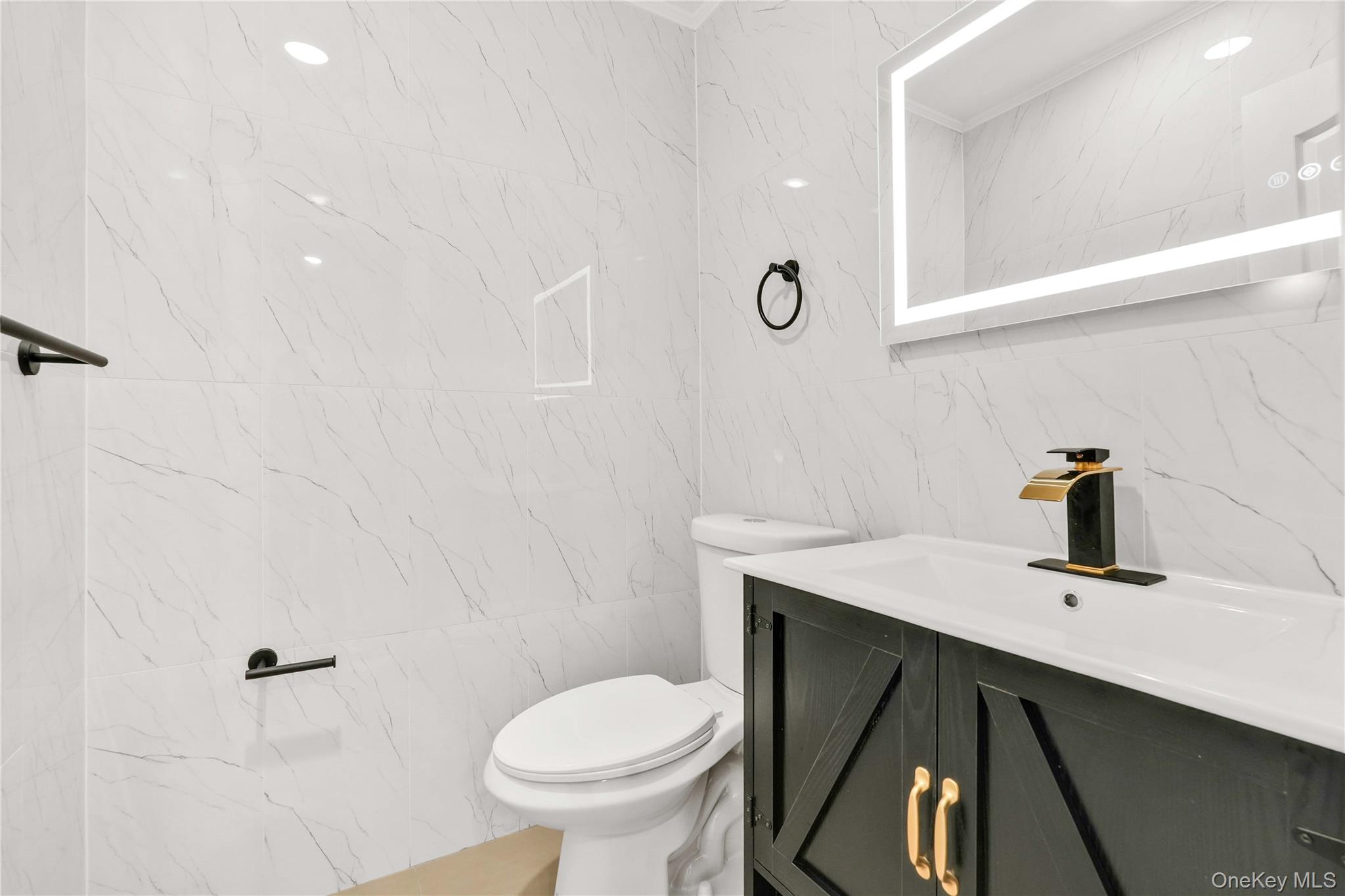 #10 photo, 451 Ridgewood Avenue, ブルックリン区 Brooklyn , NY 11208