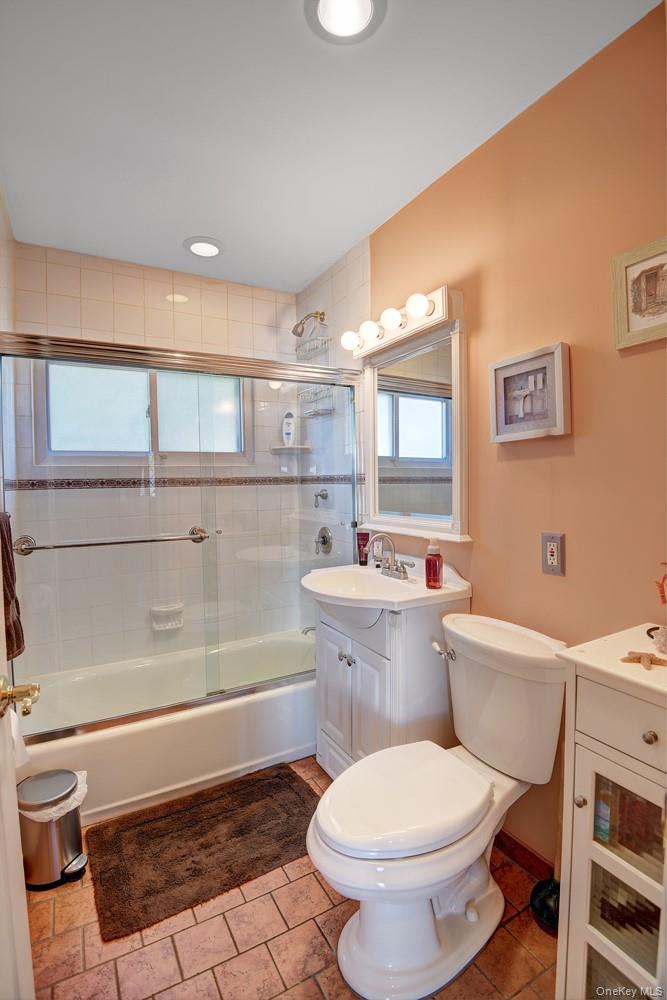 #15 photo, 444 Division Avenue, Hicksville , NY 11801