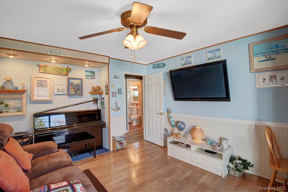 #18 photo, 444 Division Avenue, Hicksville , NY 11801