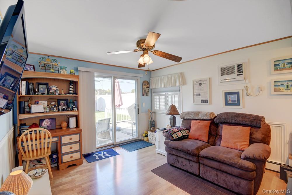 #19 photo, 444 Division Avenue, Hicksville , NY 11801