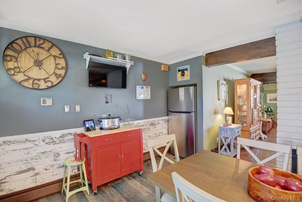 #6 photo, 444 Division Avenue, Hicksville , NY 11801