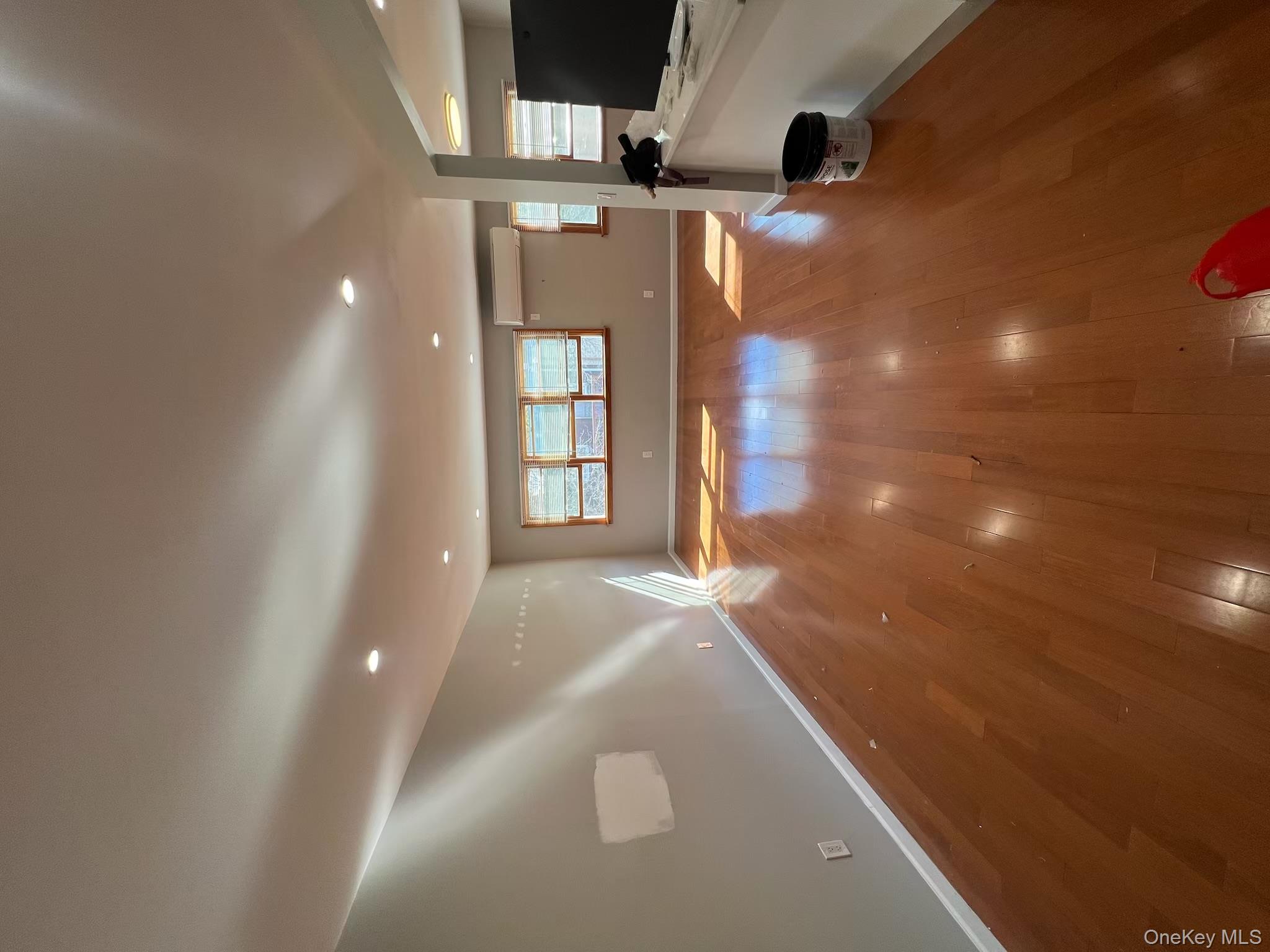 #8 photo, 240-46 67th Avenue, クイーンズ区 Little Neck , NY 11362