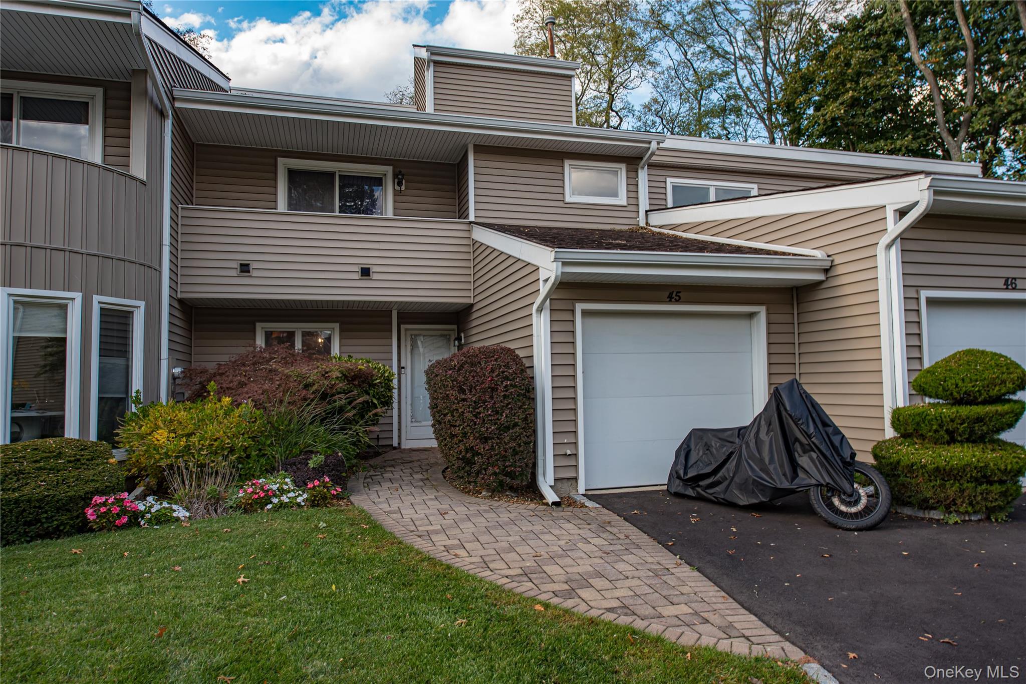 #4 photo, 45 Kristin Lane, Hauppauge , NY 11788