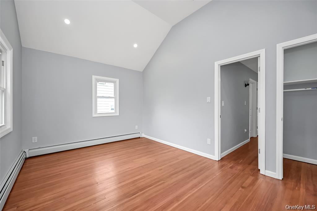 #12 photo, 6 Pershing Avenue, ナッソー郡 Valley Stream , NY 11581