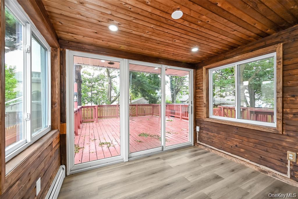 #8 photo, 6 Pershing Avenue, ナッソー郡 Valley Stream , NY 11581