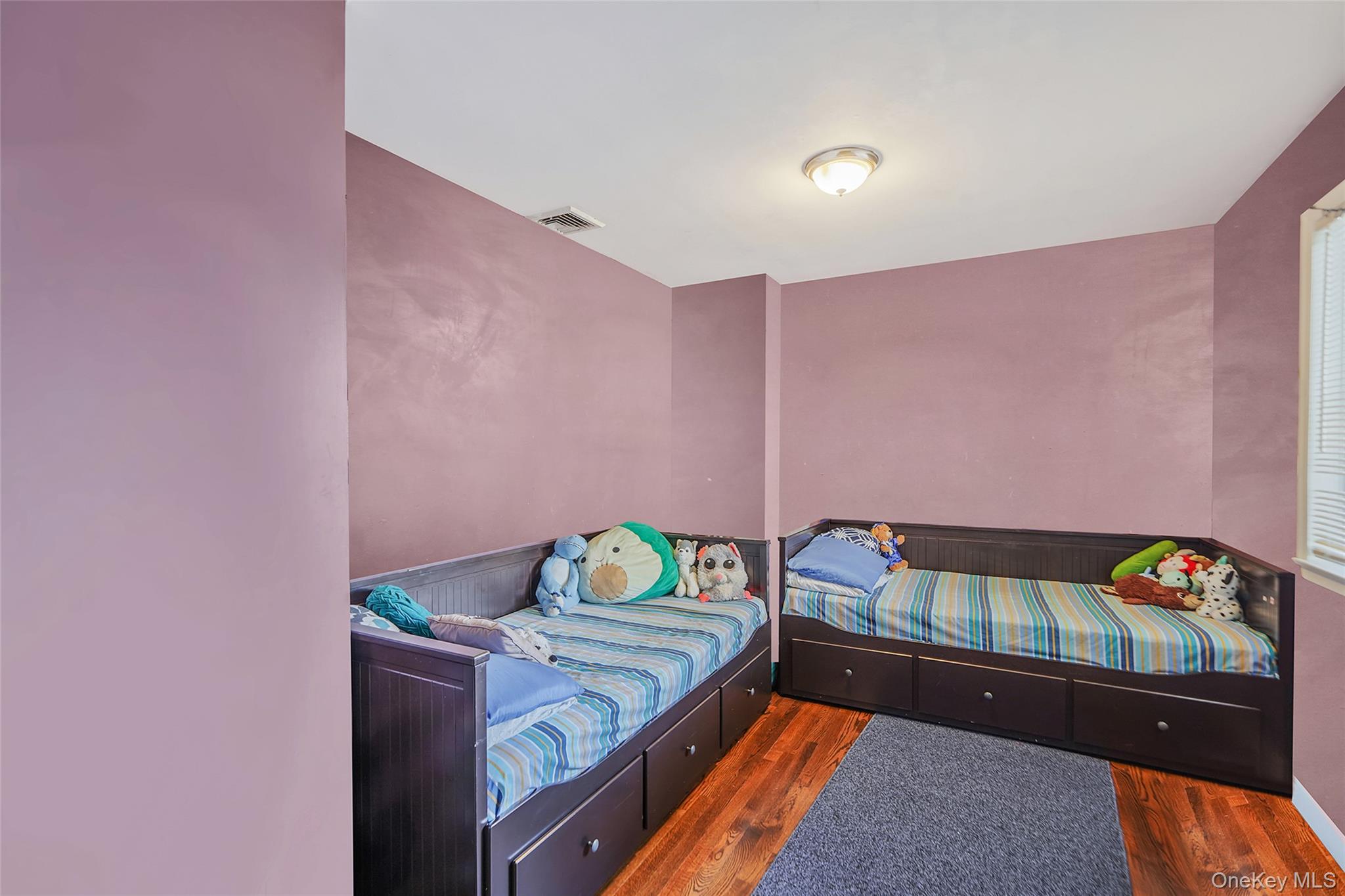 #16 photo, 425 41st Street, サフォーク郡 Copiague , NY 11726