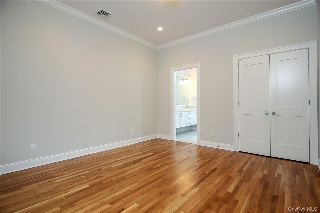 #10 photo, 214 Central Avenue, Rye , NY 10580