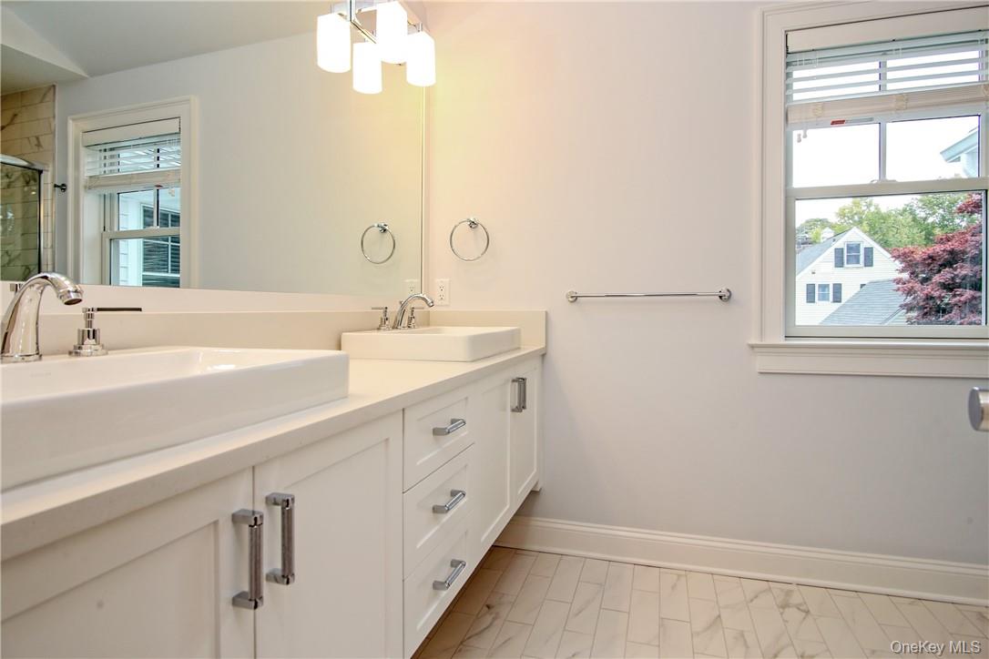 #12 photo, 214 Central Avenue, Rye , NY 10580