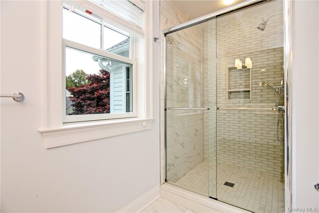 #13 photo, 214 Central Avenue, Rye , NY 10580