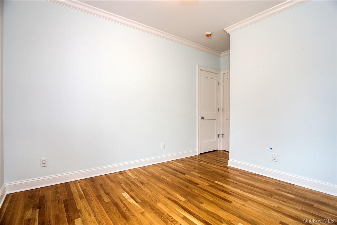 #15 photo, 214 Central Avenue, Rye , NY 10580