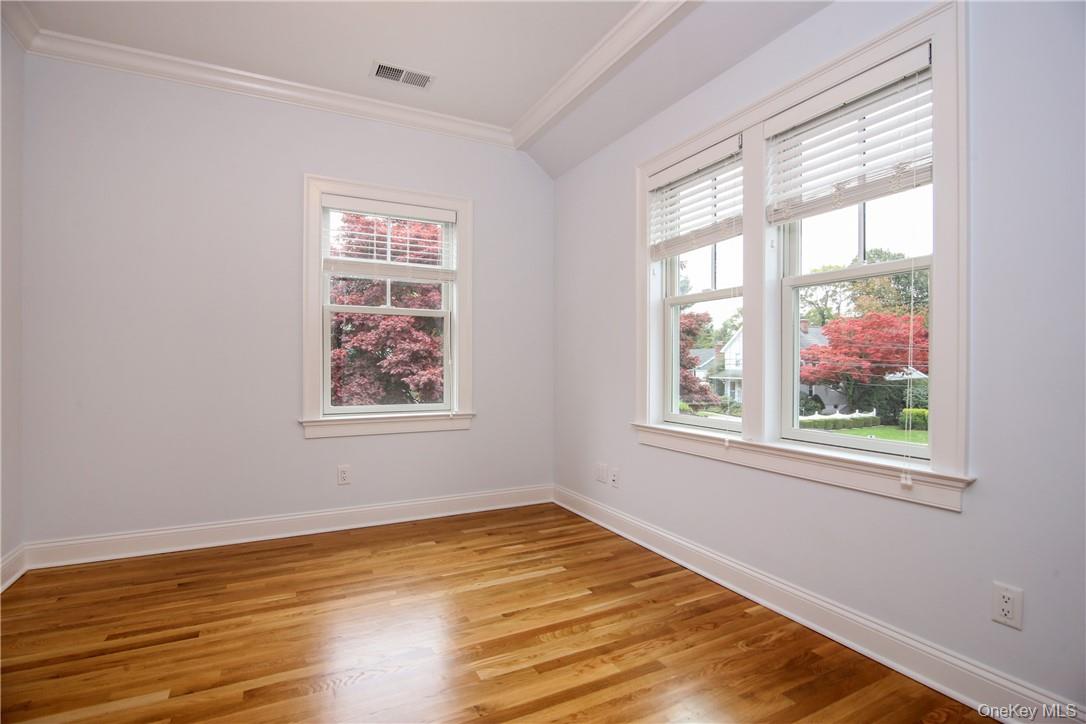 #20 photo, 214 Central Avenue, Rye , NY 10580