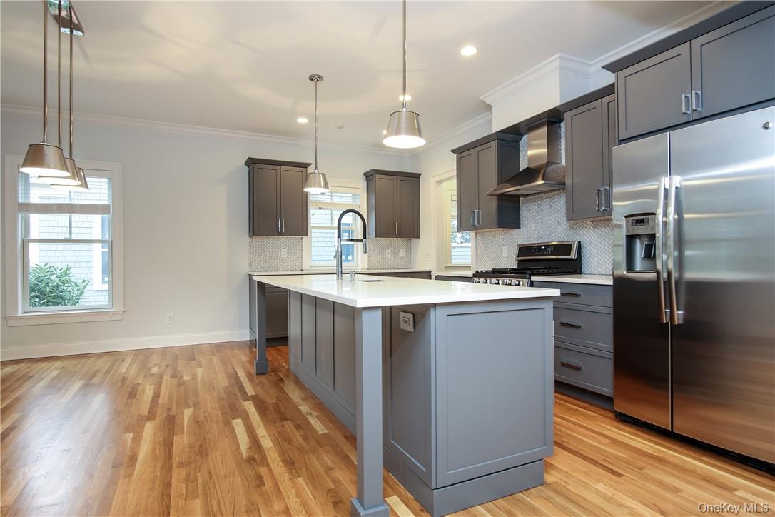 #8 photo, 214 Central Avenue, Rye , NY 10580