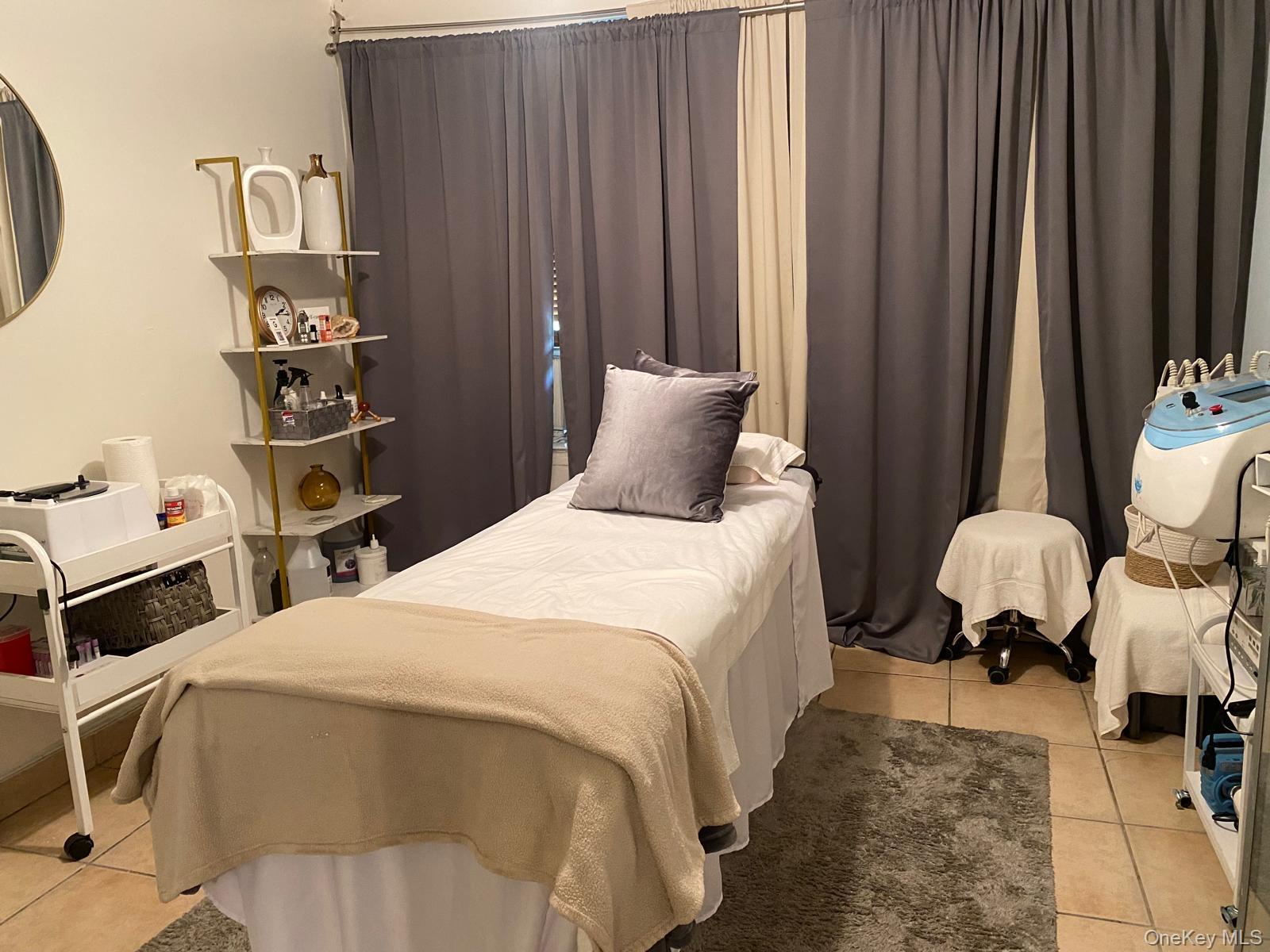 #1 photo, 4842 Broadway ,, マンハッタン New York (Manhattan) , NY 10034