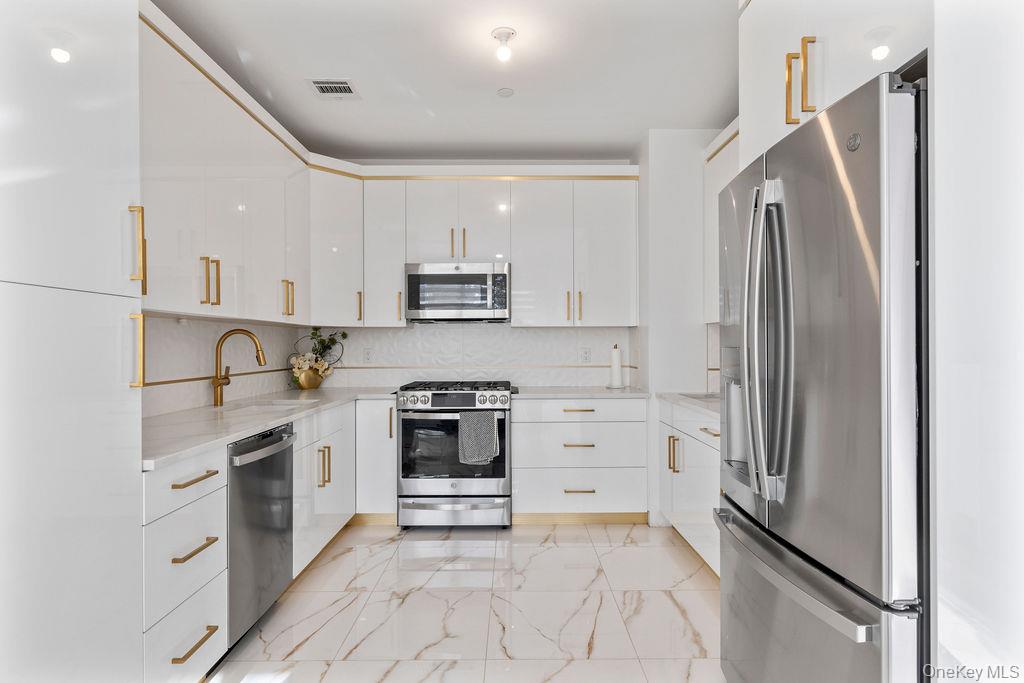 #7 photo, 14 Calvert Drive, Monsey , NY 10952