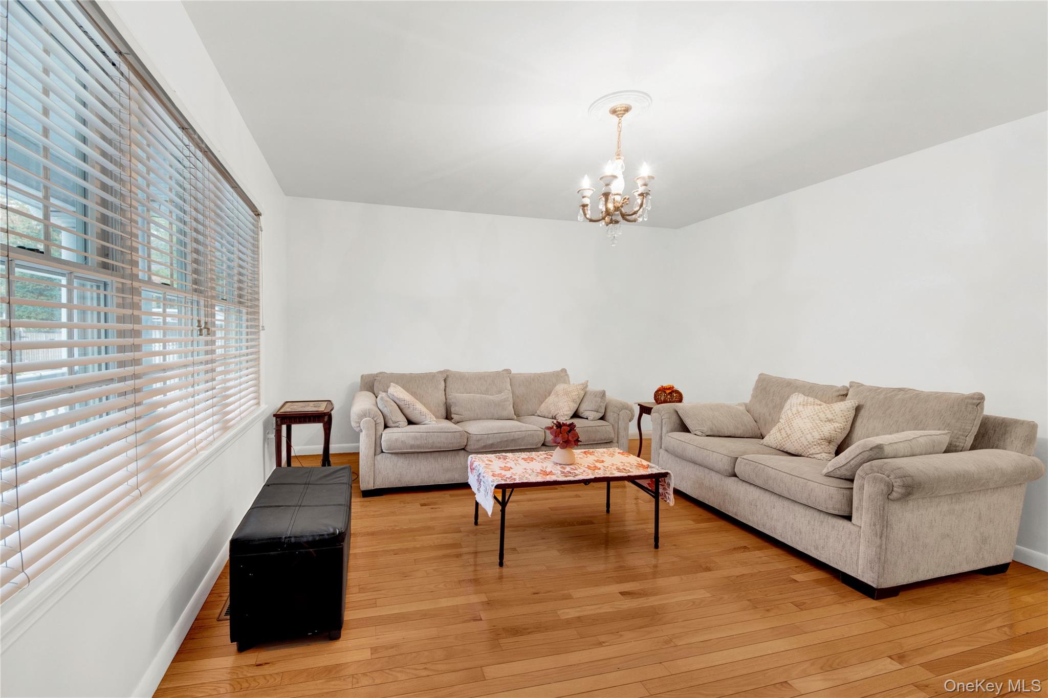 #15 photo, 752 Pelham Road, New Rochelle , NY 10805