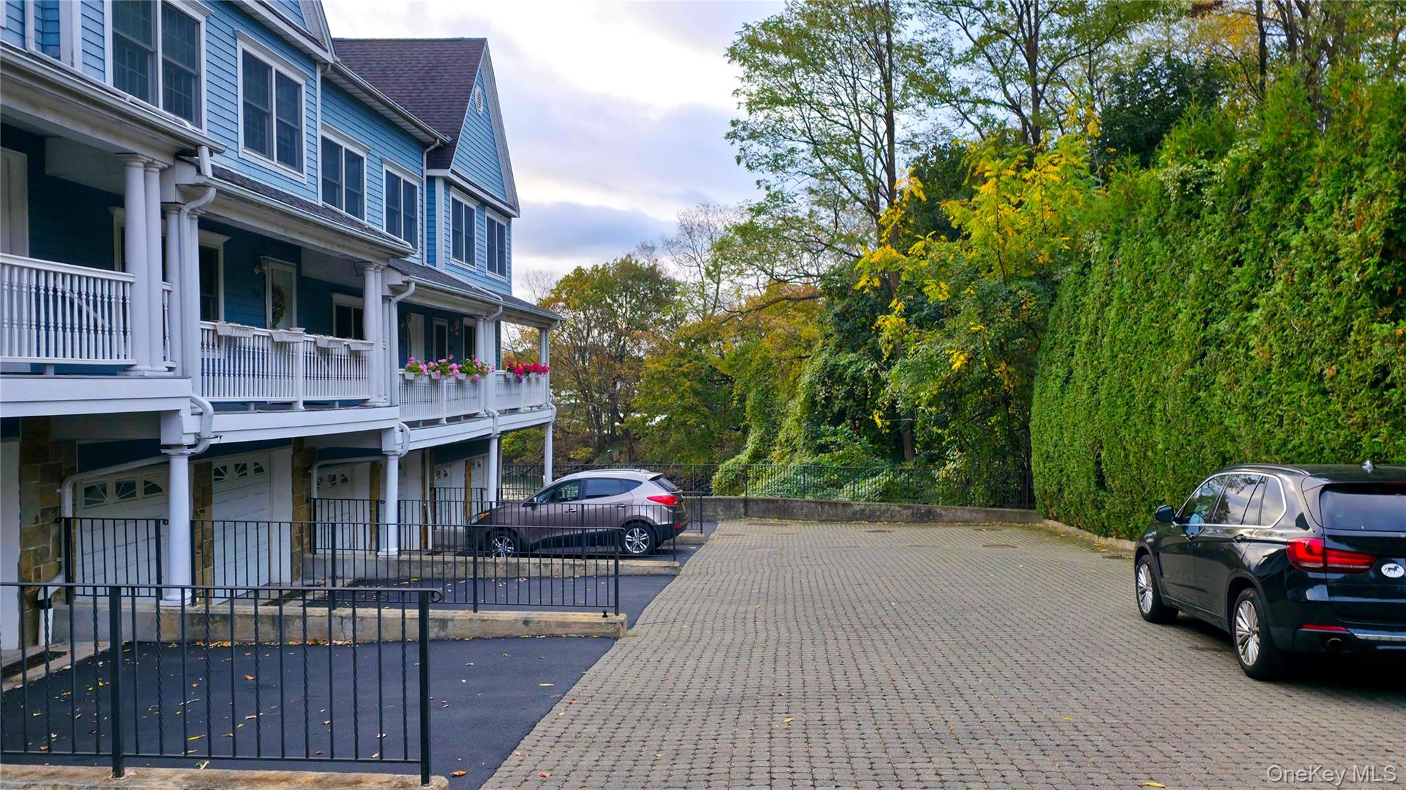 #4 photo, 752 Pelham Road, New Rochelle , NY 10805