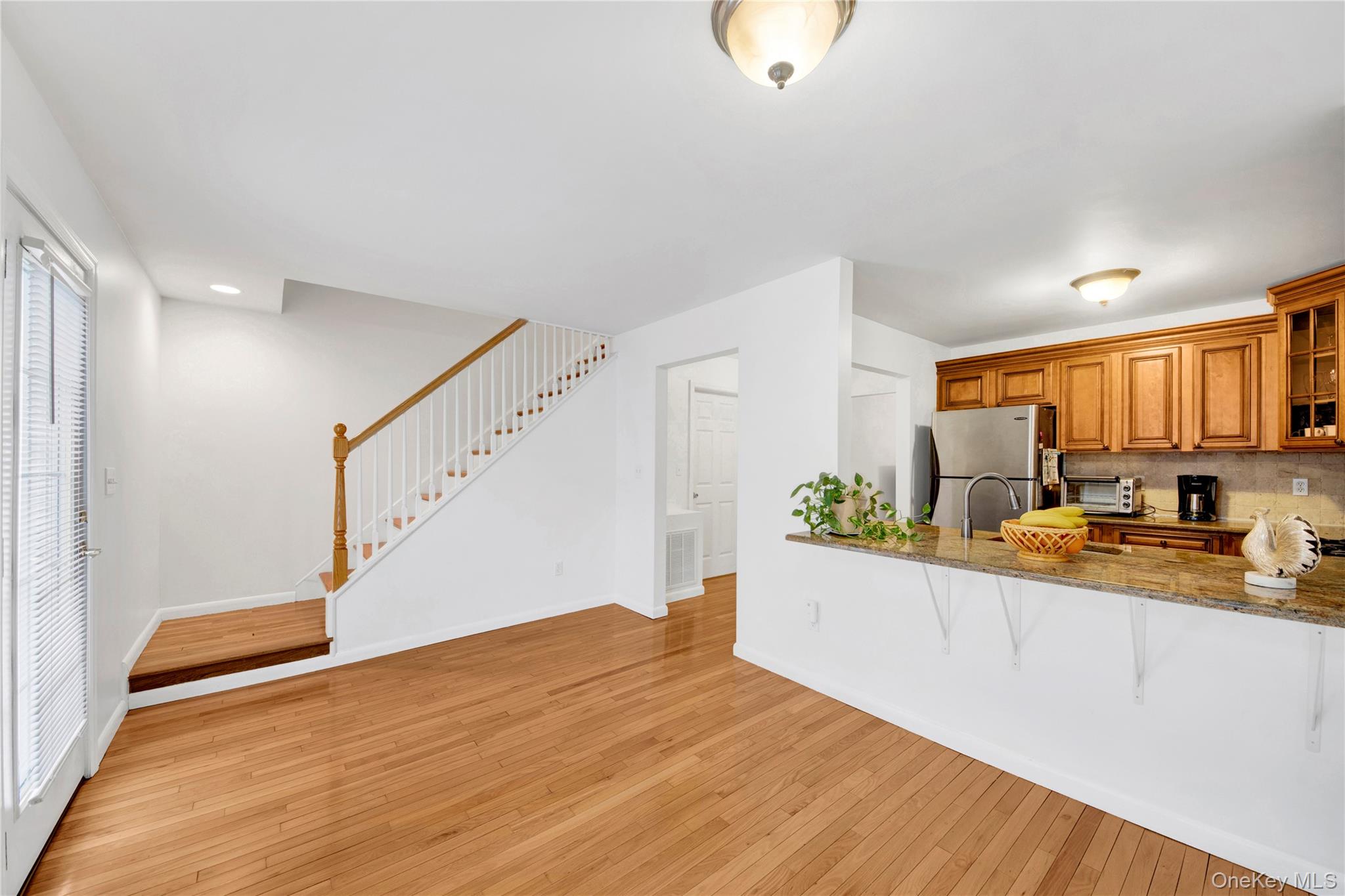 #8 photo, 752 Pelham Road, New Rochelle , NY 10805