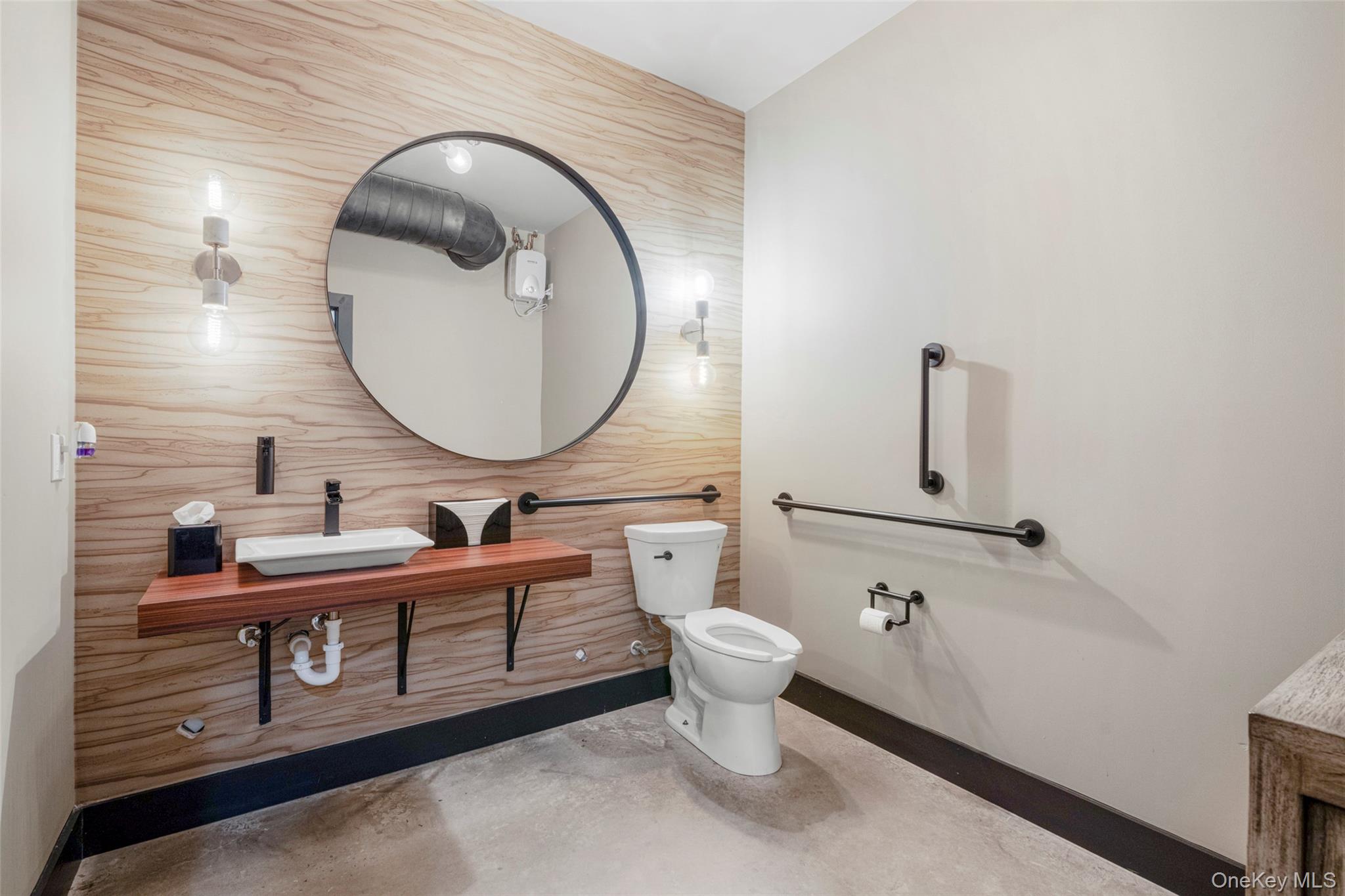 #14 photo, 226 Main Street, Beacon , NY 12508