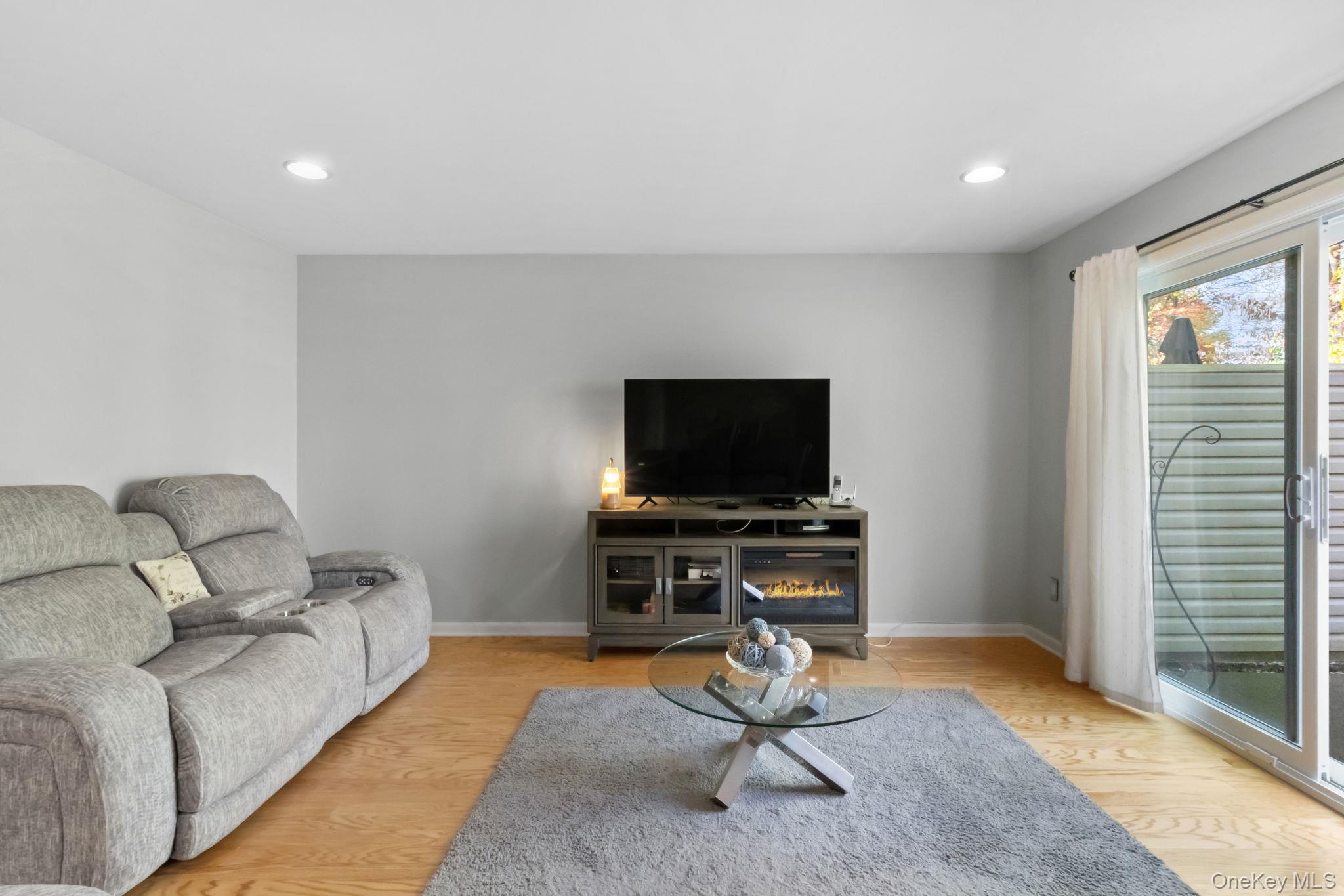 #6 photo, 148 Flintlock Way, Yorktown Heights , NY 10598