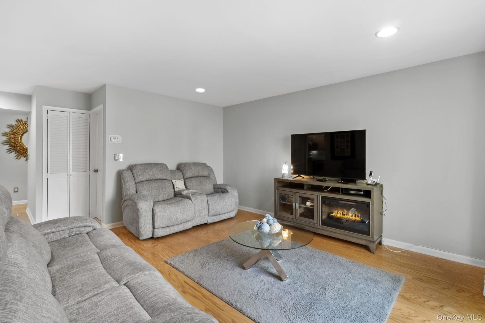 #7 photo, 148 Flintlock Way, Yorktown Heights , NY 10598