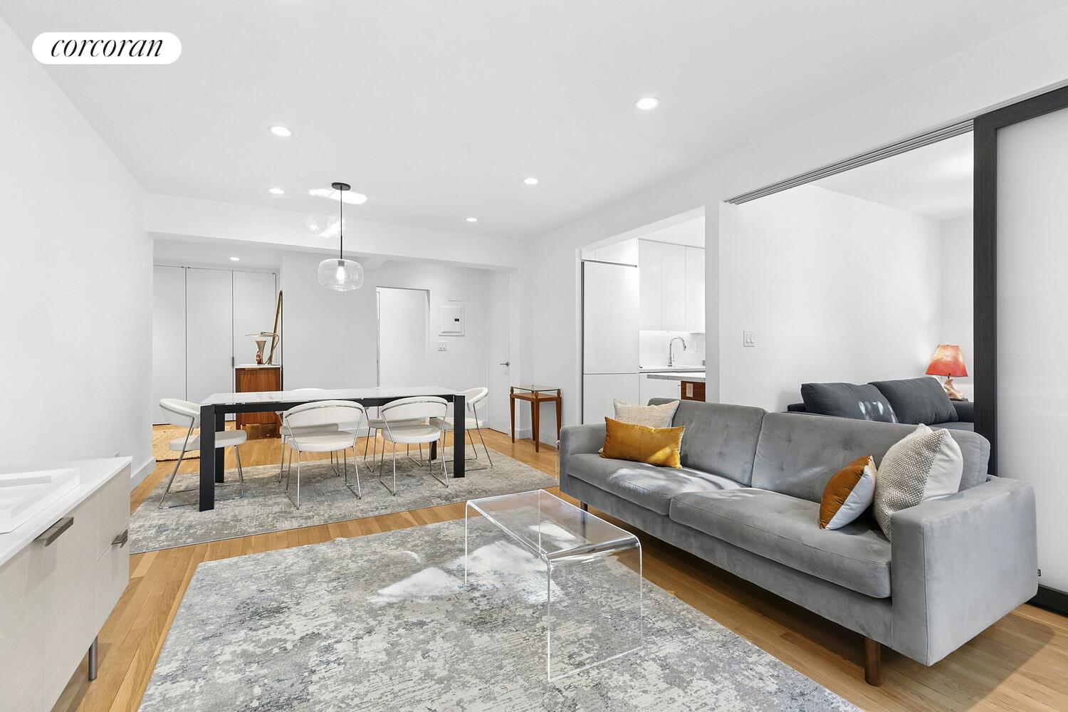 #4 photo, 30 E 9TH Street, Greenwich Village , NY 10003