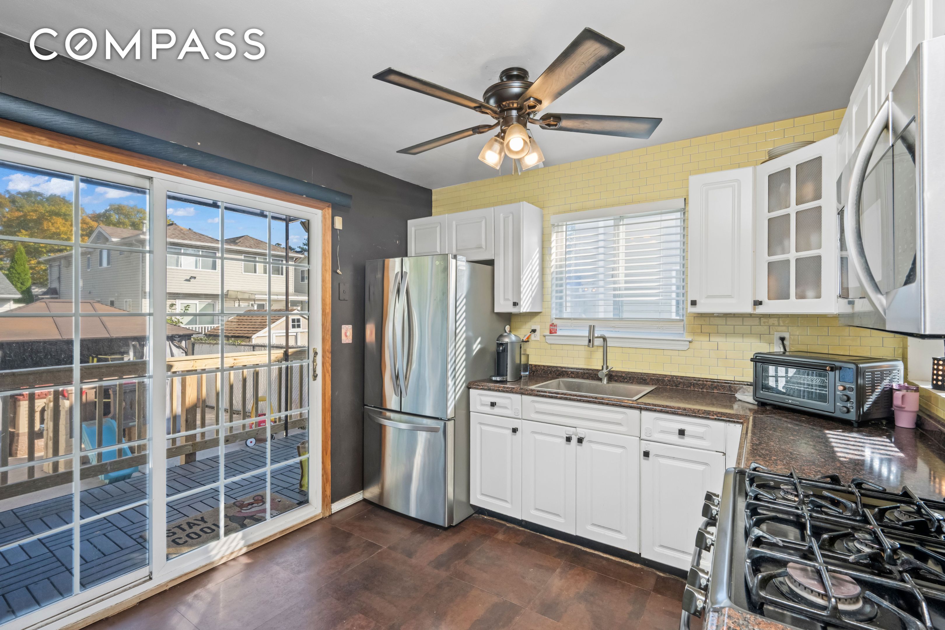 #13 photo, 55 Sideview Avenue, New York City , NY 10314