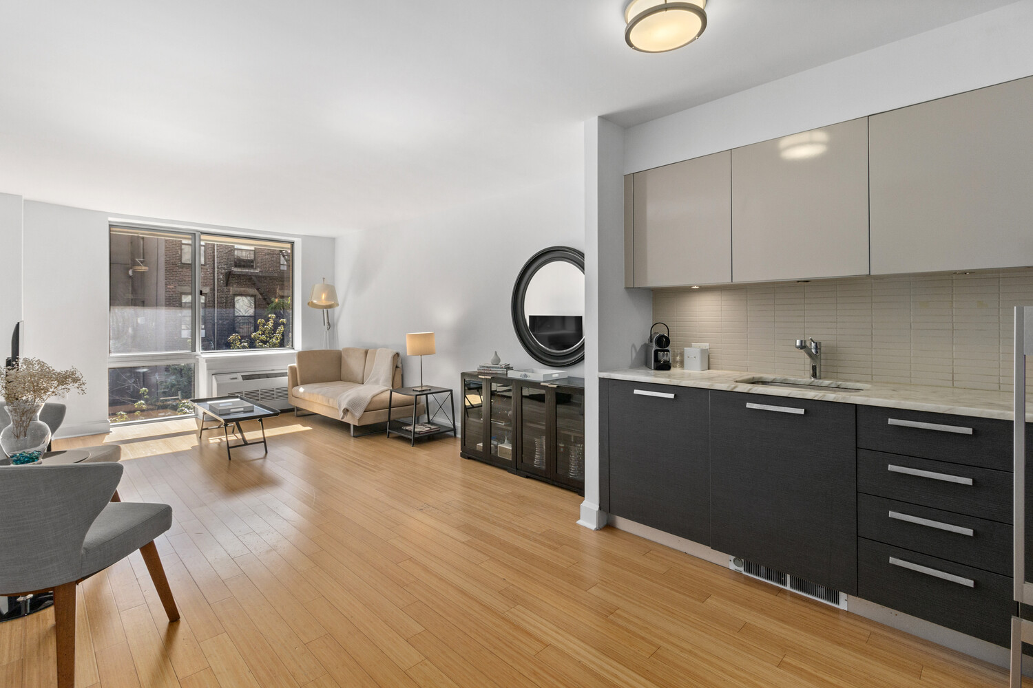 #4 photo, 505 W 47TH Street, マンハッタン Hells Kitchen , NY 10036