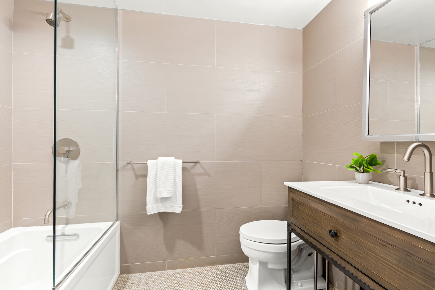 #10 photo, 179 LUDLOW Street, マンハッタン Lower East Side , NY 10002