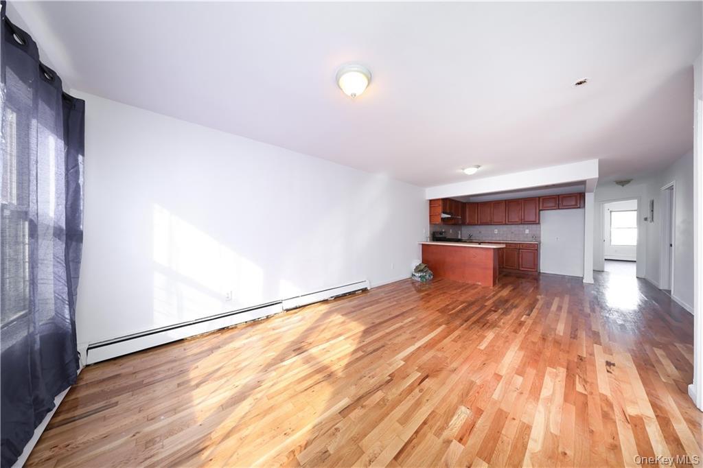 #4 photo, 517 Milford Street, Brooklyn , NY 11208