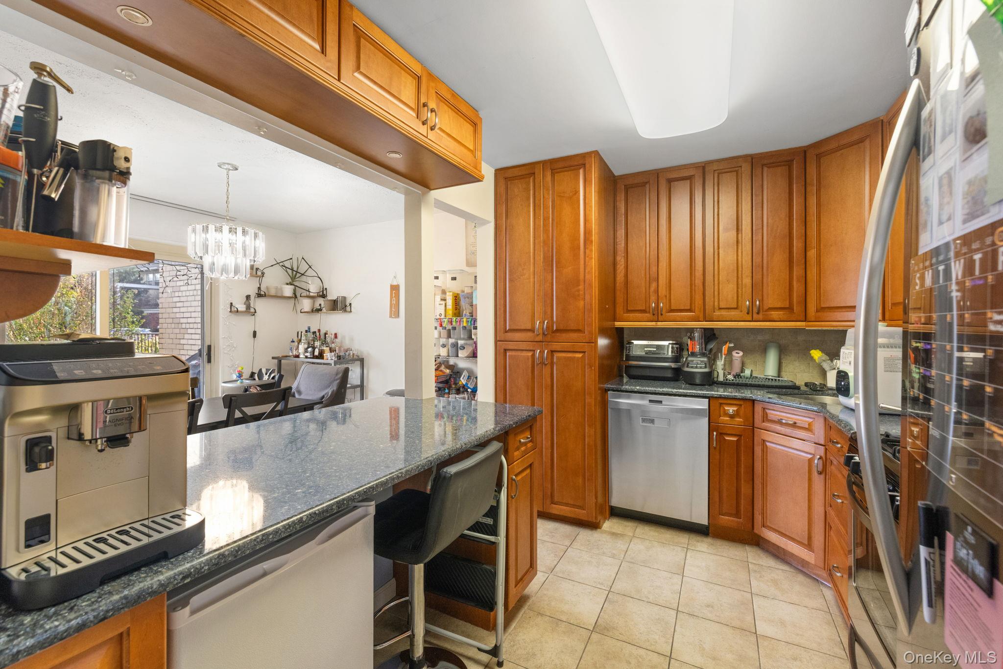 #15 photo, 215-15 23 Avenue, クイーンズ区 Bayside , NY 11360