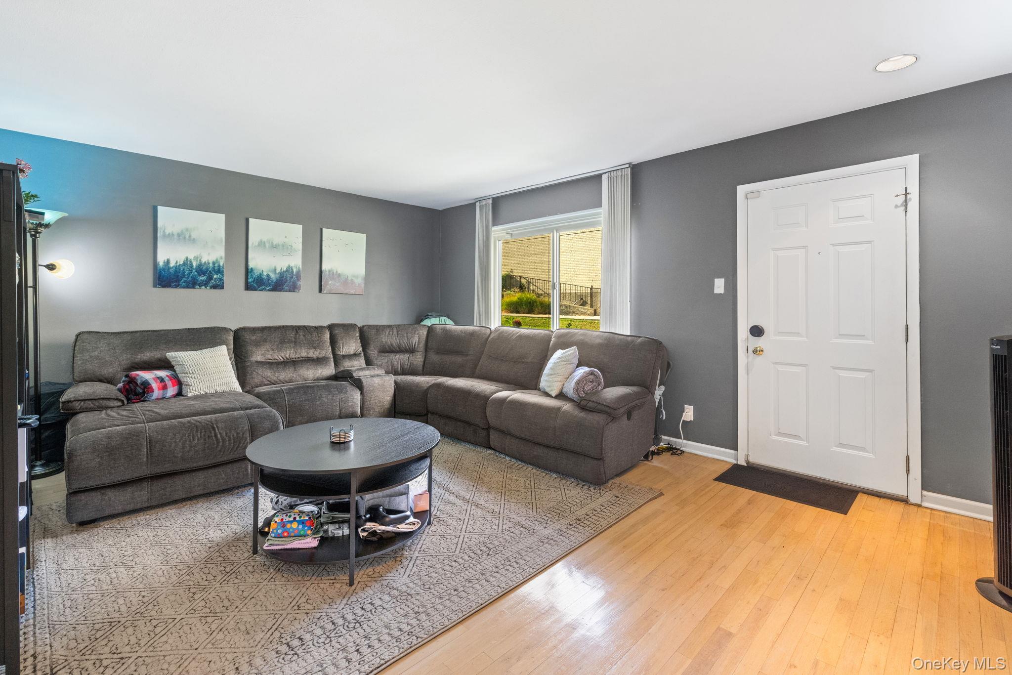 #19 photo, 215-15 23 Avenue, クイーンズ区 Bayside , NY 11360