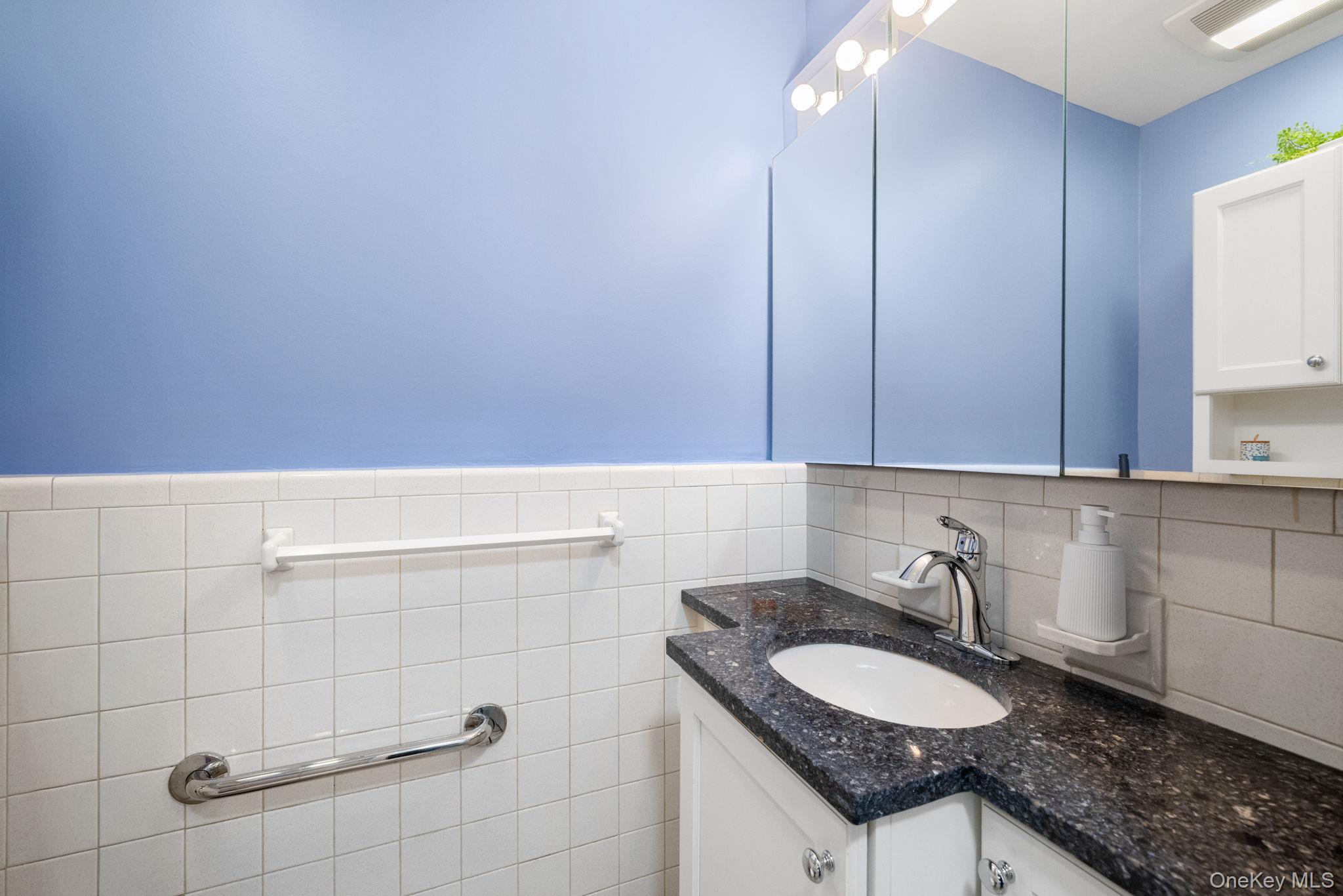 #20 photo, 215-15 23 Avenue, クイーンズ区 Bayside , NY 11360