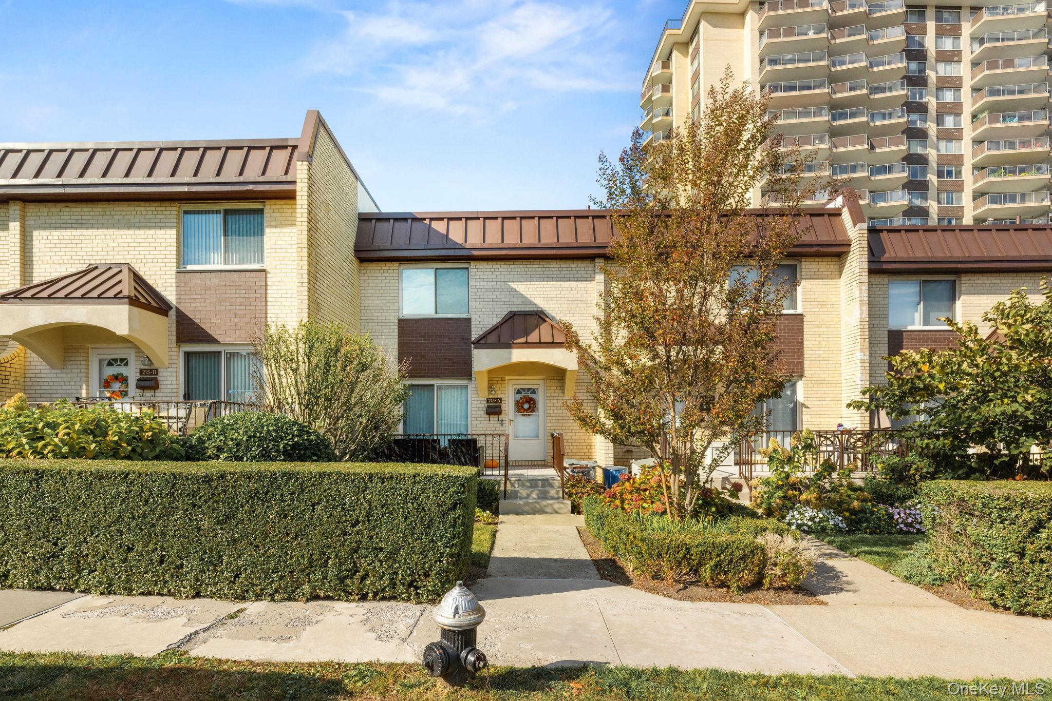 #3 photo, 215-15 23 Avenue, クイーンズ区 Bayside , NY 11360