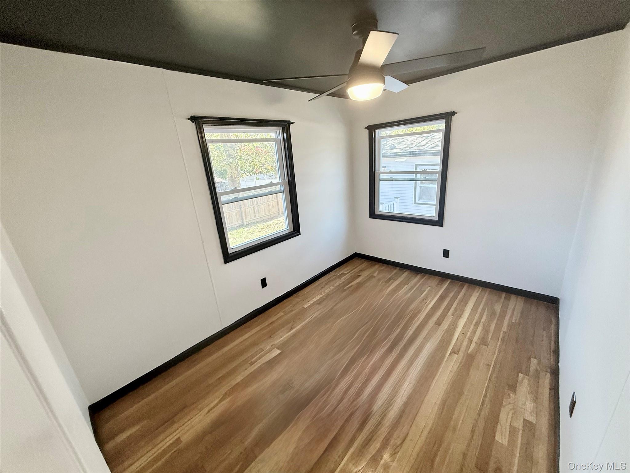 #20 photo, 1553 Potter Boulevard, サフォーク郡 Bay Shore , NY 11706