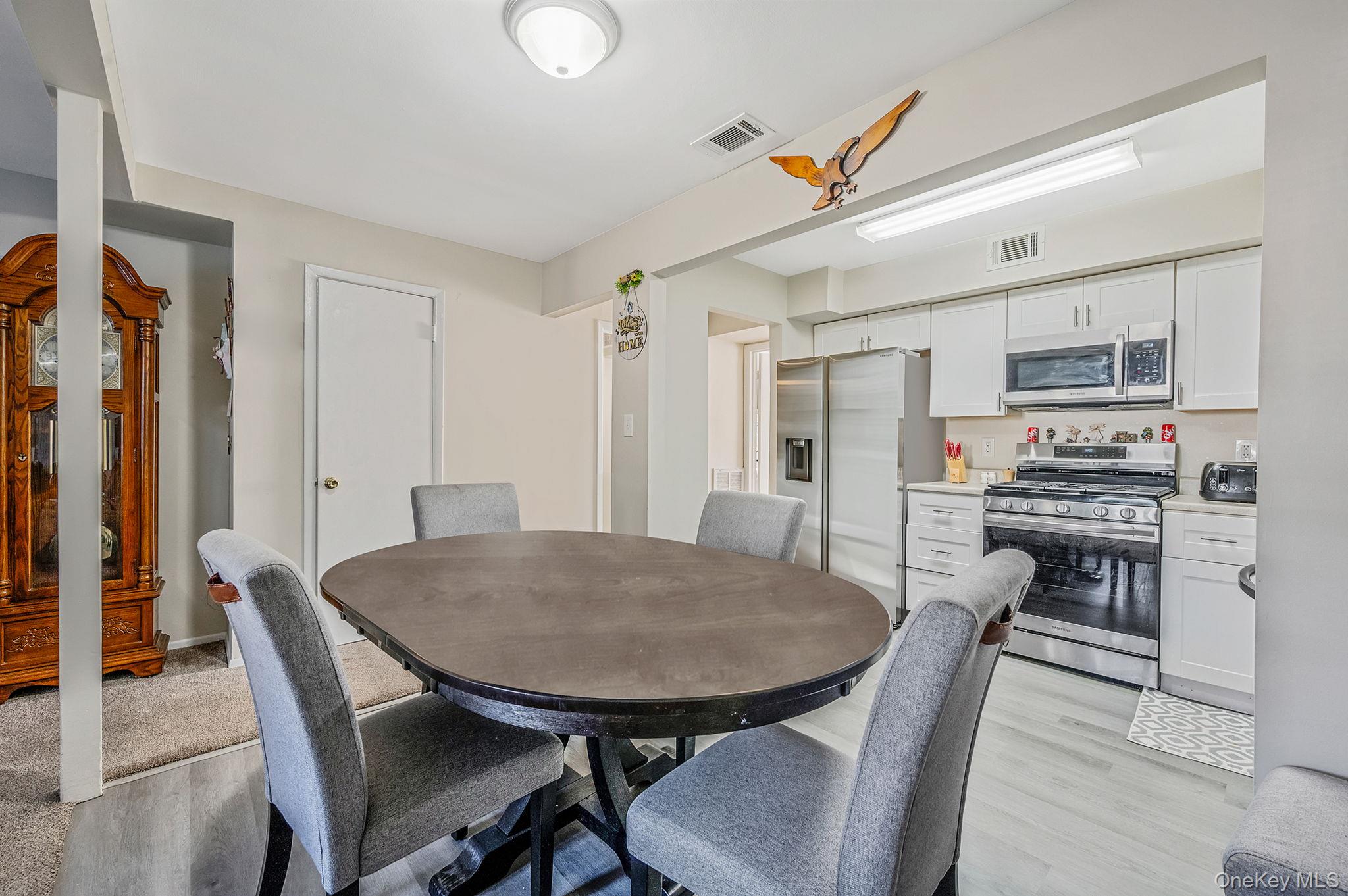 #7 photo, 63 Rocky Point Yaphank Road, サフォーク郡 Rocky Point , NY 11778