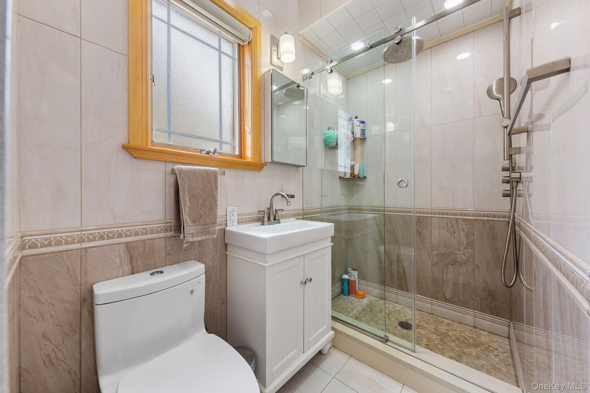 #12 photo, 158-18 77th Avenue, クイーンズ区 Fresh Meadows , NY 11366