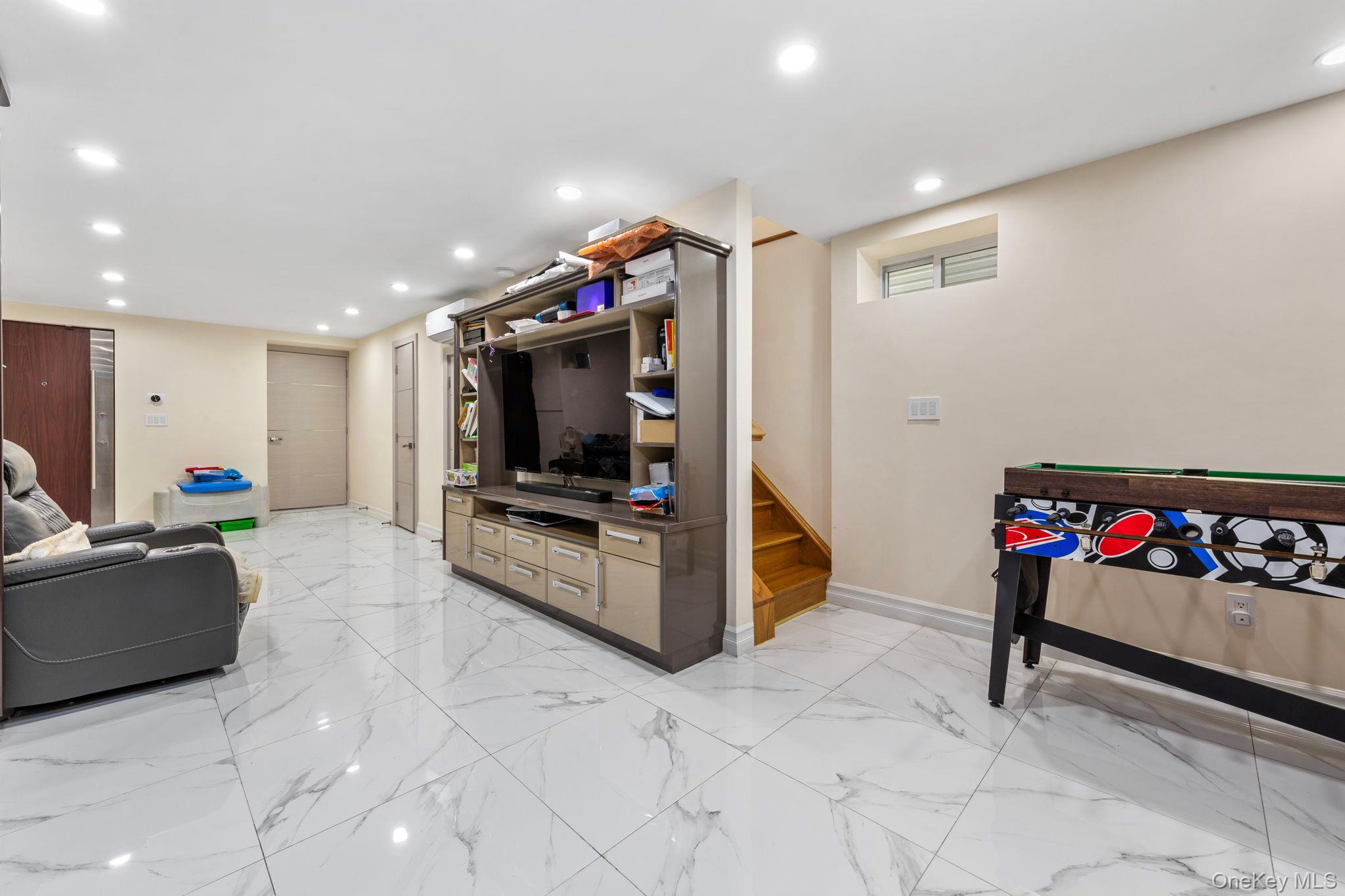 #17 photo, 158-18 77th Avenue, クイーンズ区 Fresh Meadows , NY 11366