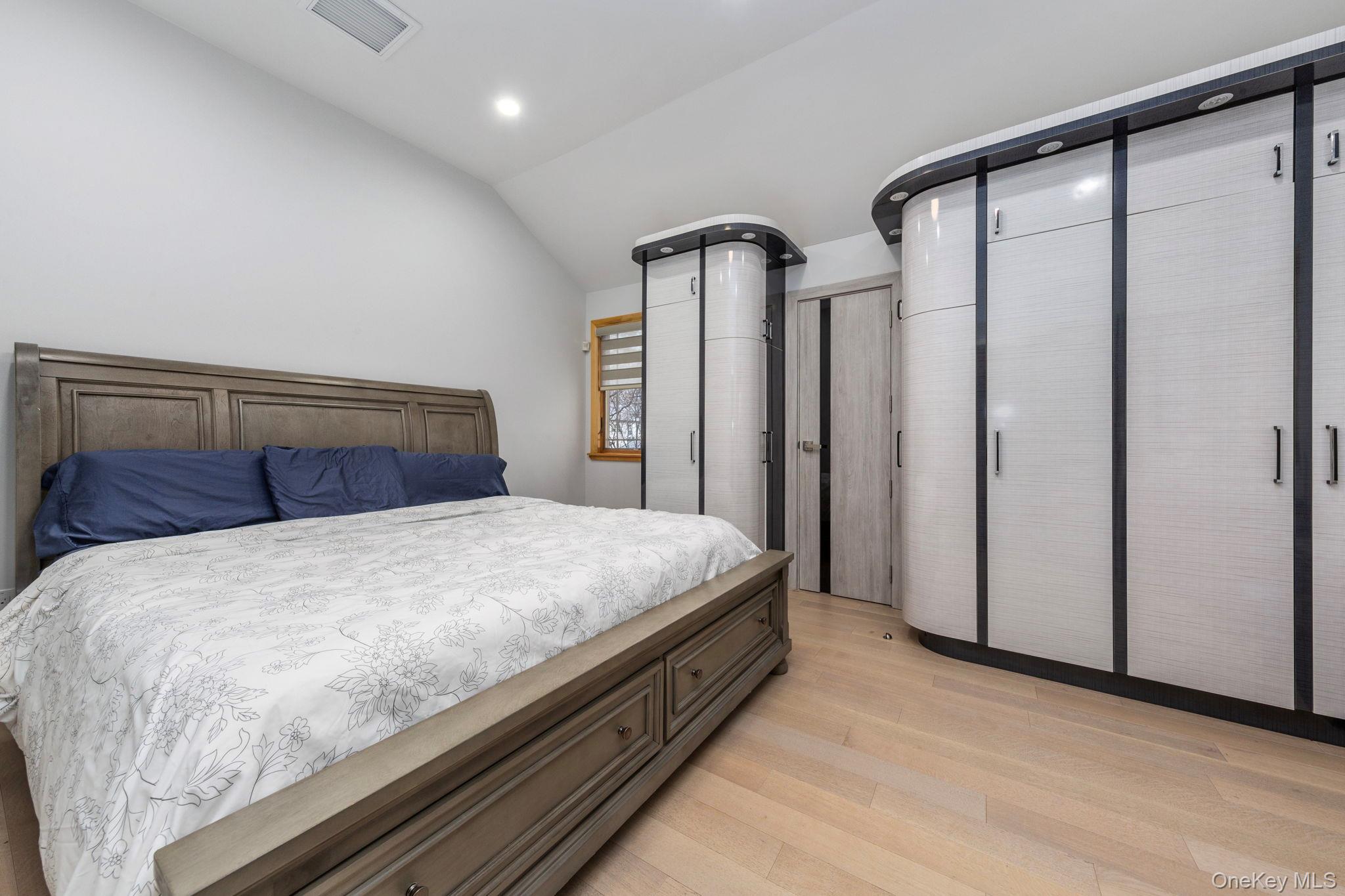 #9 photo, 158-18 77th Avenue, クイーンズ区 Fresh Meadows , NY 11366