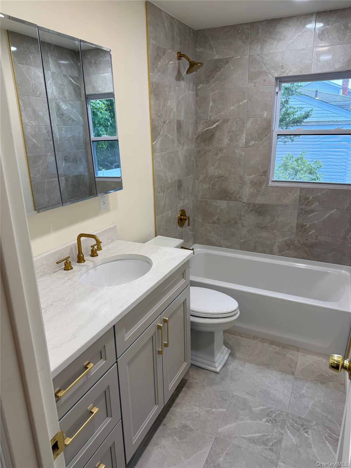 #10 photo, 2 Arbor Gate, Old Bethpage , NY 11804