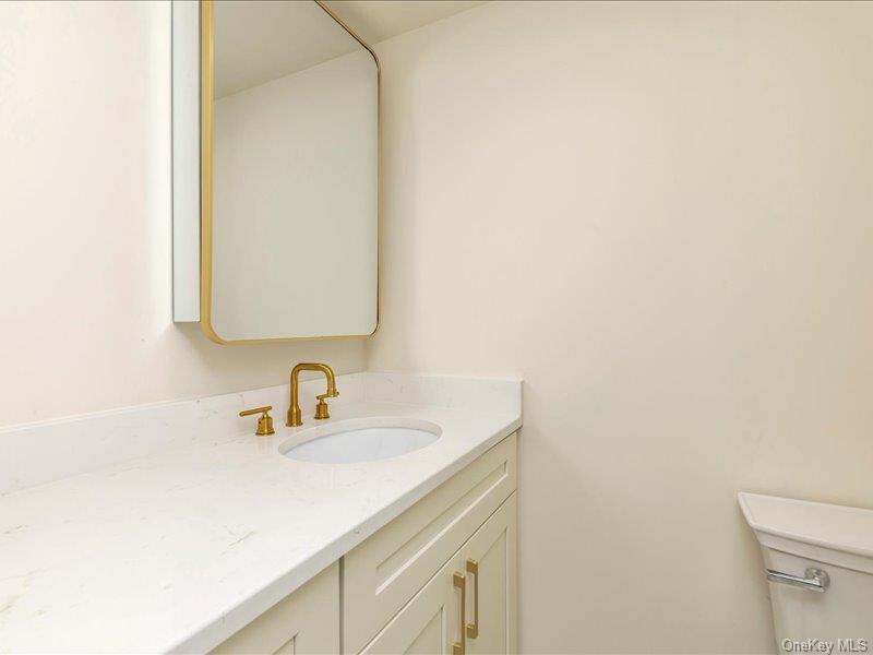 #11 photo, 2 Arbor Gate, Old Bethpage , NY 11804