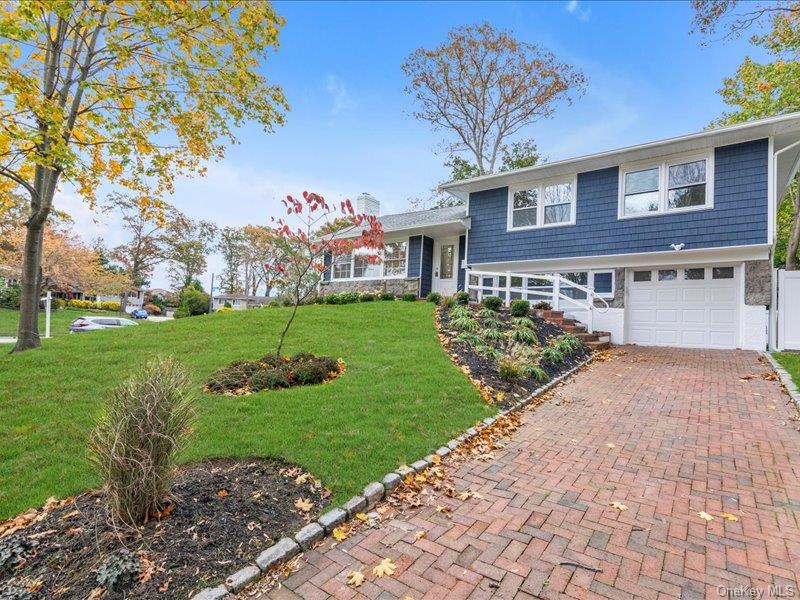 #18 photo, 2 Arbor Gate, Old Bethpage , NY 11804