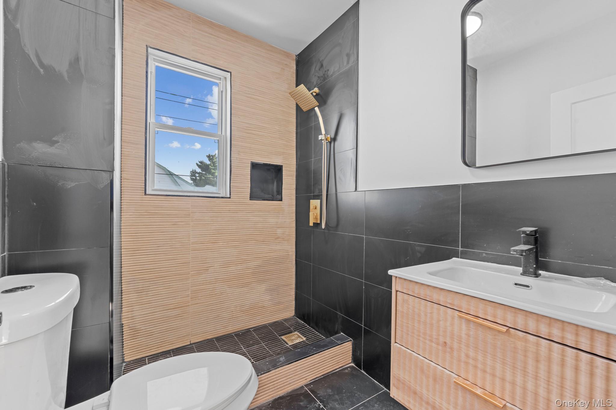 #11 photo, 117-31 202 Street, クイーンズ区 Saint Albans , NY 11412