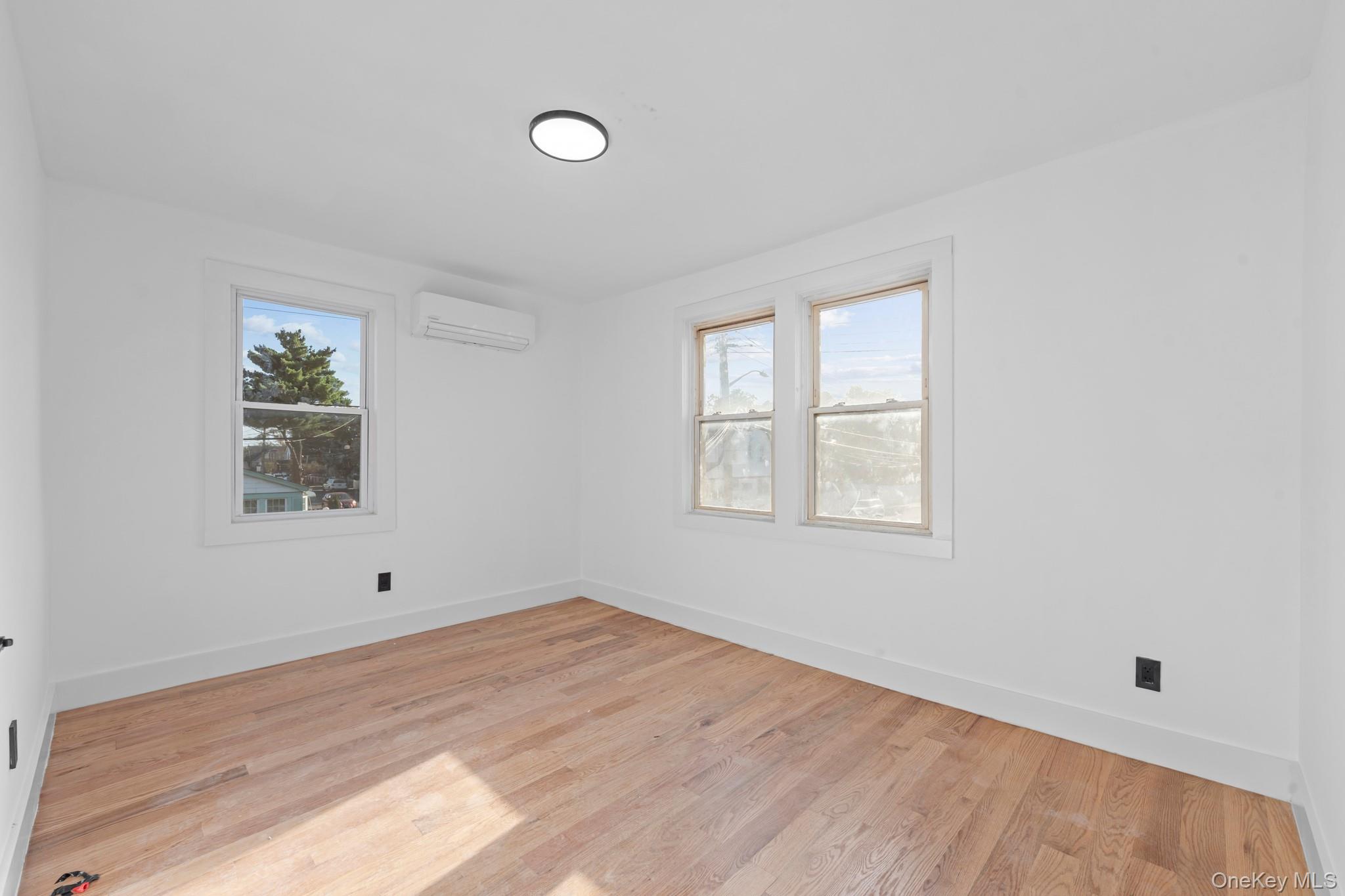 #12 photo, 117-31 202 Street, クイーンズ区 Saint Albans , NY 11412